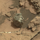 Los puntos blancos son marcas del láser de Curiosity. Imagen: NASA/JPL-Caltech/LANL/ASU